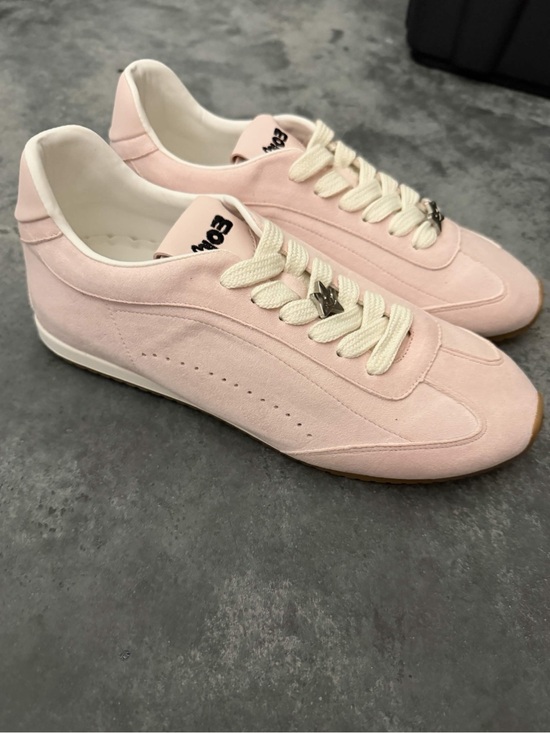 ALO Yoga Shoes - Alo Jisoo Sunset Sneakers SIZE 40 Women’s